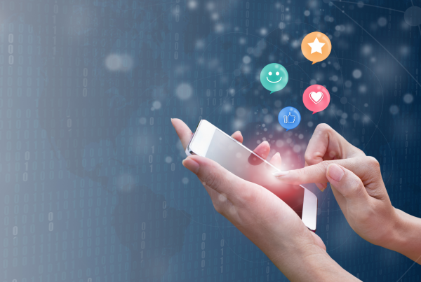 “Más allá del chatbot: Cómo la Inteligencia Artificial está revolucionando el servicio al cliente”